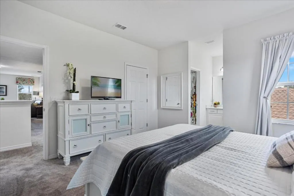 7 Bedrooms - 5 Bathrooms - Solterra 4035 Ol Davenport Holiday home