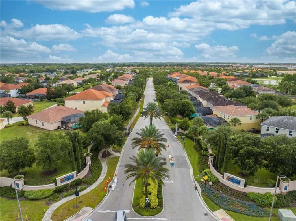 7 Bedrooms - 5 Bathrooms - Solterra 4035 Ol Davenport