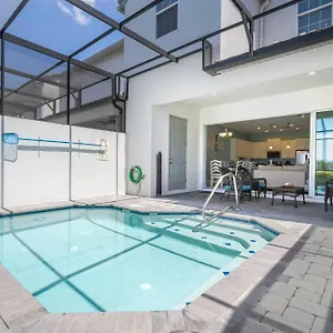 Marvelous 4 Bedroom W/ Pool @ Festival 197 Holiday home